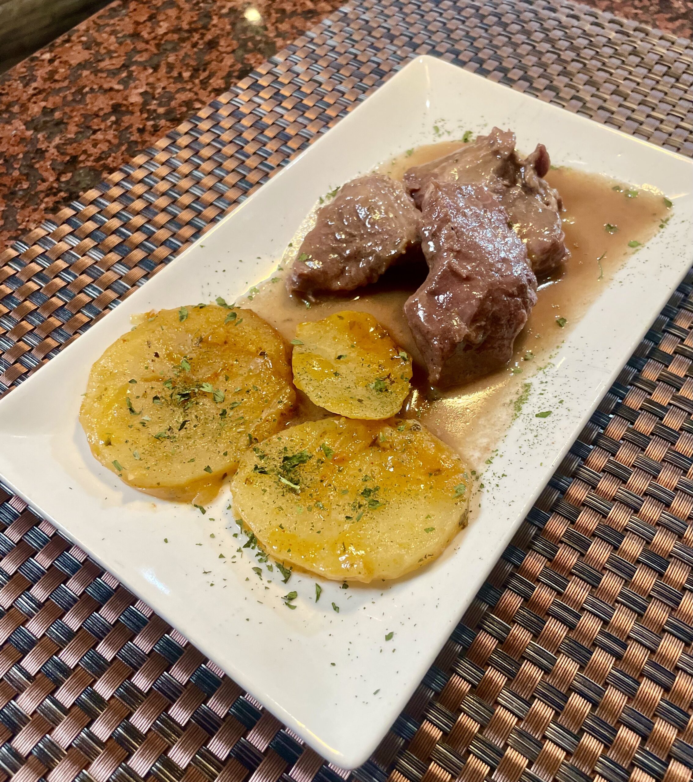 Lee más sobre el artículo Carrillada ibérica a la cordobesa